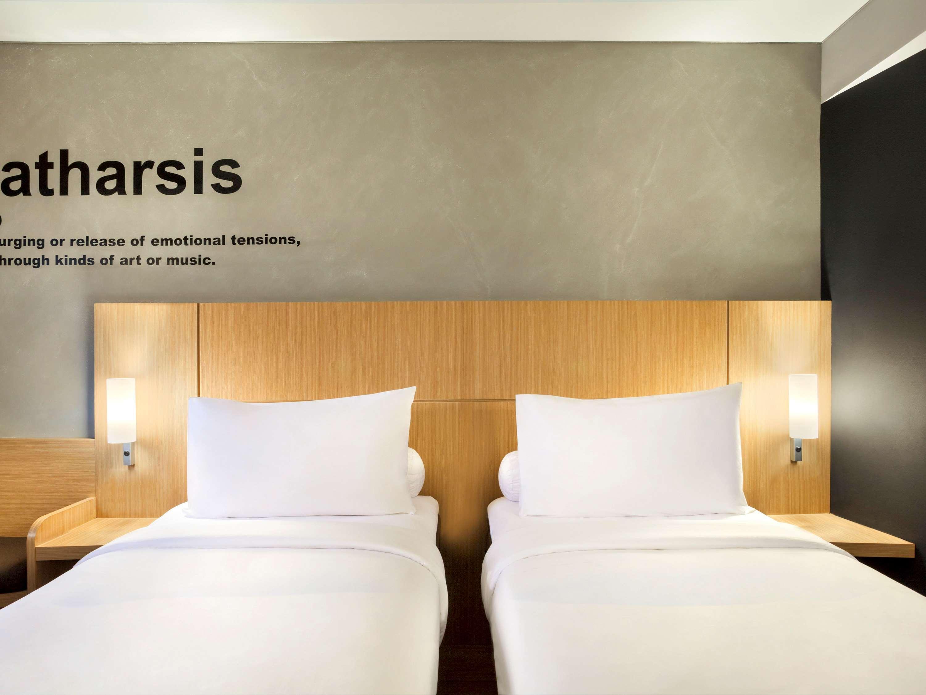 Ibis Pontianak City Center Екстериор снимка