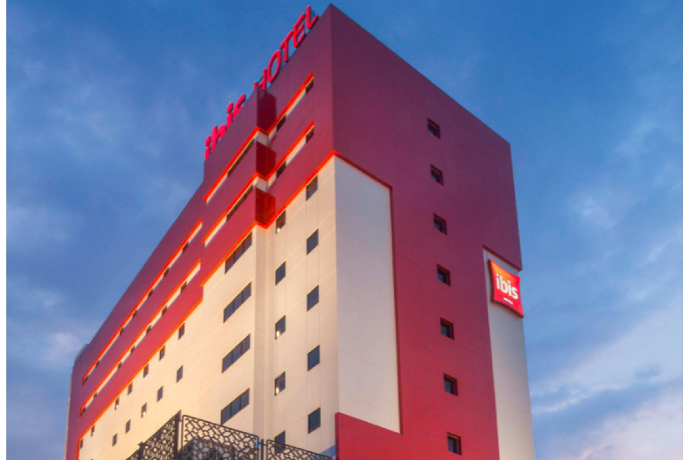 Ibis Pontianak City Center Екстериор снимка