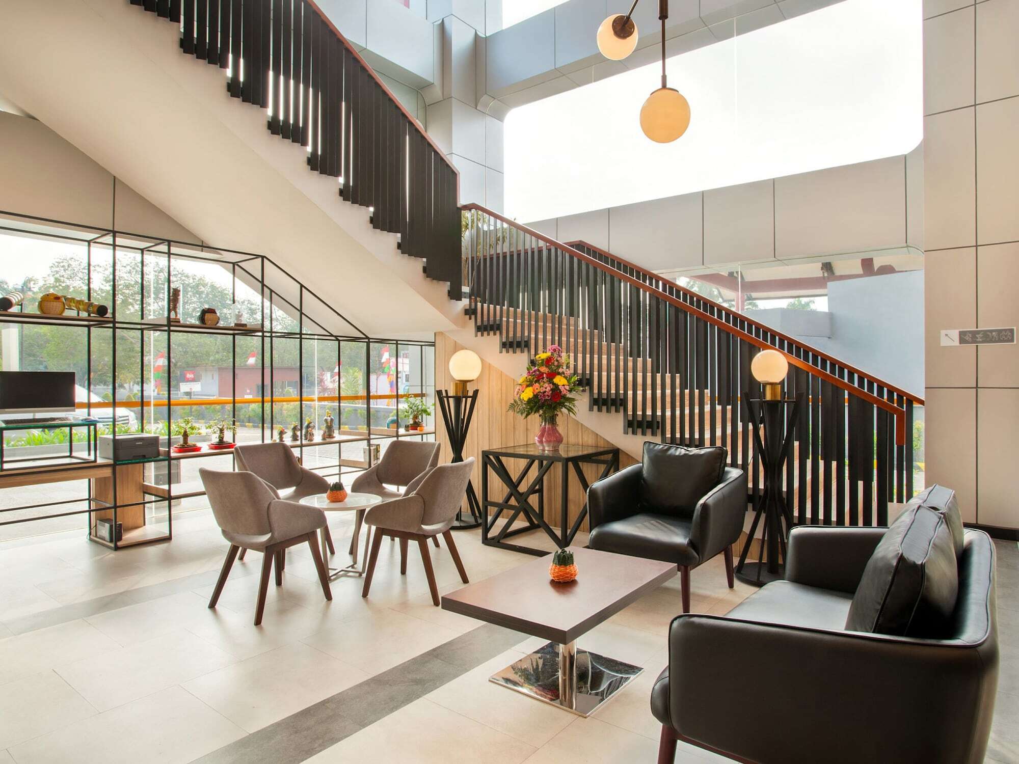 Ibis Pontianak City Center Екстериор снимка