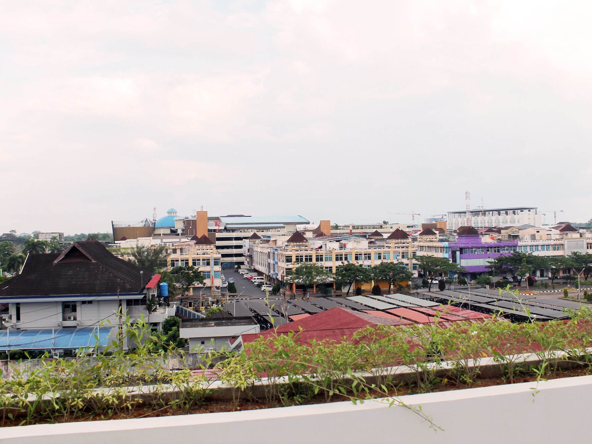 Ibis Pontianak City Center Екстериор снимка